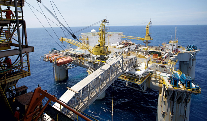 Giá xăng dầu hôm nay 1/7: Giá xăng dầu trong nước giảm đồng loạt khi thực hiện giảm thuế VAT 2%