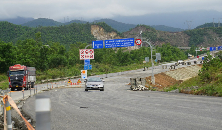 Trước ngày 15/7/2025, bàn giao mặt bằng cao tốc Bắc - Nam đoạn qua Đà Nẵng, Quảng Ngãi