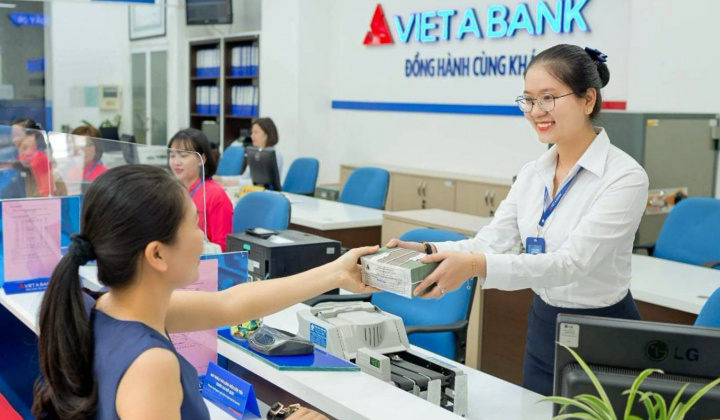 Ngân hàng Việt Á (VAB) chốt ngày giao dịch trên HoSE, mục tiêu lãi năm nay tăng 20%