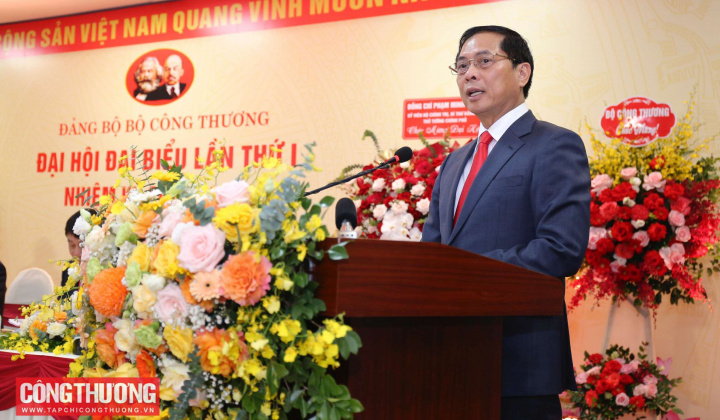 Phó Thủ tướng: Bộ Công Thương giữ vững vai trò "lá cờ đầu" trên mặt trận kinh tế, điểm tựa cho doanh nghiệp