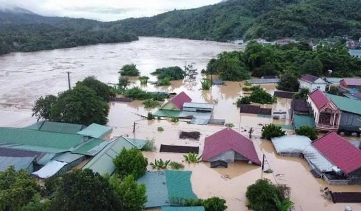 Thủ tướng yêu cầu nhanh chóng khắc phục hậu quả bão số 3 và mưa lũ