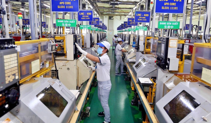 Đẩy mạnh phân cấp, đơn giản hóa thủ tục cho nhà đầu tư nước ngoài trong hoạt động thương mại