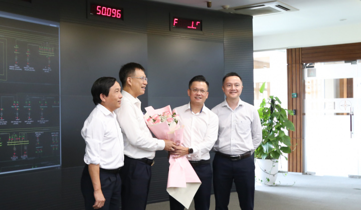 Trung tâm Điều độ hệ thống điện miền Trung tiếp nhận quyền điều khiển lưới điện Khánh Hòa