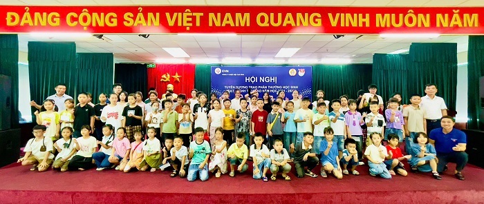 Tuyên dương con CBCNV Công ty Nhiệt điện Thái Bình