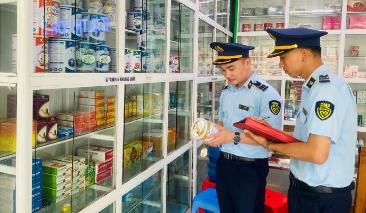 Thủ tướng: "Tuyên chiến không khoan nhượng" với thuốc giả, thực phẩm giả