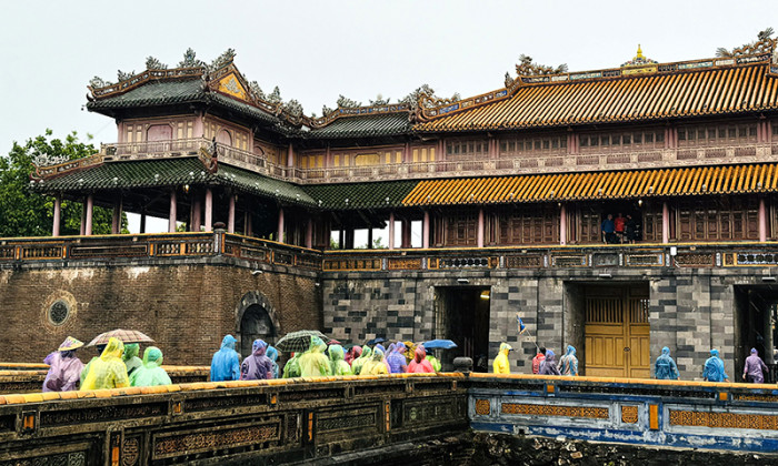 Nghiên cứu Phát triển sản phẩm du lịch thích ứng với thời tiết