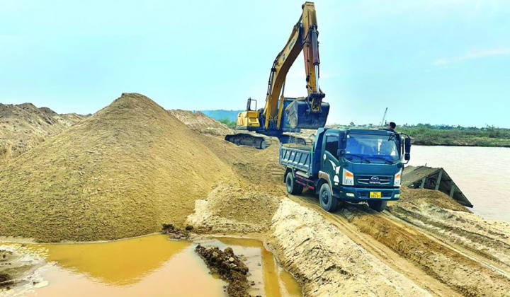 Khai thác khoáng sản nhóm IV được cấp giấy phép tối đa 10 năm