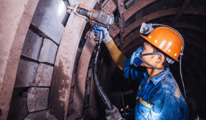 Than Thống Nhất đảm bảo sức khỏe người lao động trong mùa nắng nóng năm 2025