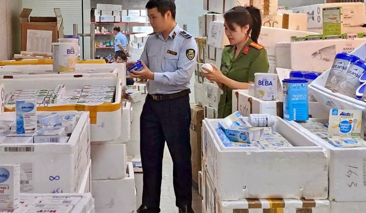 Chính phủ yêu cầu Bộ Công Thương phối hợp tiếp tục đấu tranh chống buôn lậu, hàng giả mặt hàng sữa, thuốc, thực phẩm