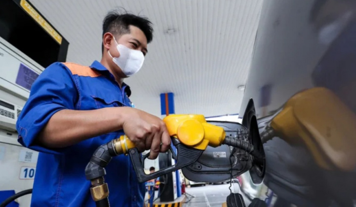 Kỳ điều hành giá xăng dầu ngày 14/8: Xăng RON95 thấp hơn 20.000 đồng/lít