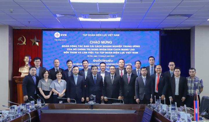 Tập đoàn Điện lực Việt Nam chia sẻ kinh nghiệm với Ban Cải cách doanh nghiệp Trung ương, nước CHDCND Lào