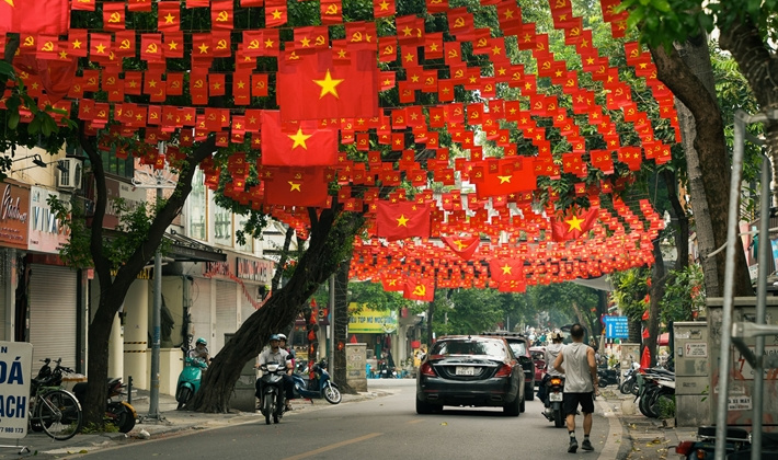Thủ đô Hà Nội hiện lên trong diện mạo lễ hội rực rỡ nhất dịp đại lễ Quốc khánh 2/9