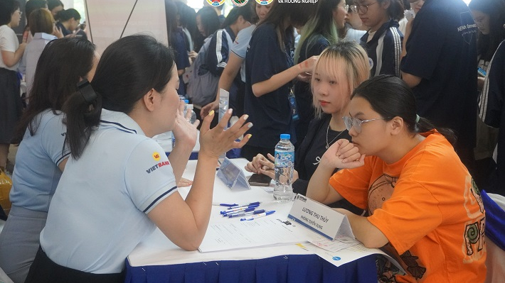 NEU Internship Day 2025: Cánh cửa mở ra tương lai nghề nghiệp cho sinh viên