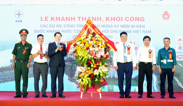 Tổ máy số 1 - Nhà máy Thủy điện Hòa Bình mở rộng phát điện, hoà lưới thành công