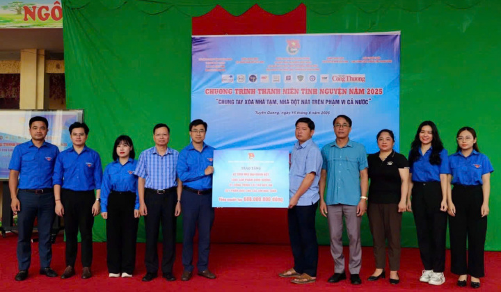 Đoàn Thanh niên Bộ Công Thương chung tay xóa nhà tạm, nhà dột nát
