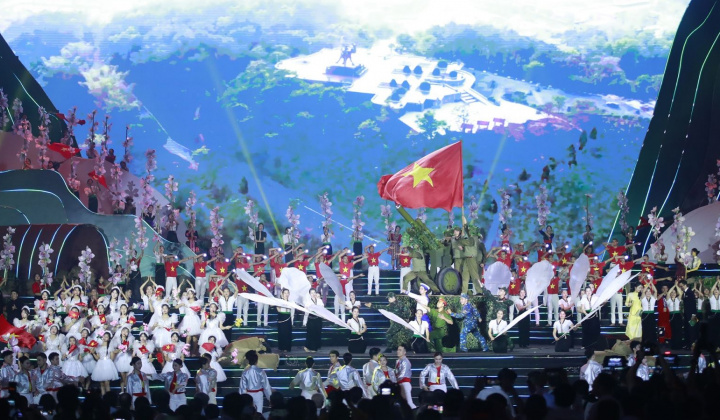 Ngành Văn hóa Việt Nam 80 năm đồng hành cùng sự nghiệp cách mạng vẻ vang của Đảng và dân tộc