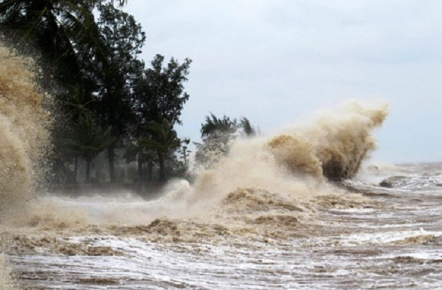 Bộ trưởng Bộ Công Thương: Tăng cường rà soát, sẵn sàng ứng phó với áp thấp nhiệt đới/bão trên biển Đông