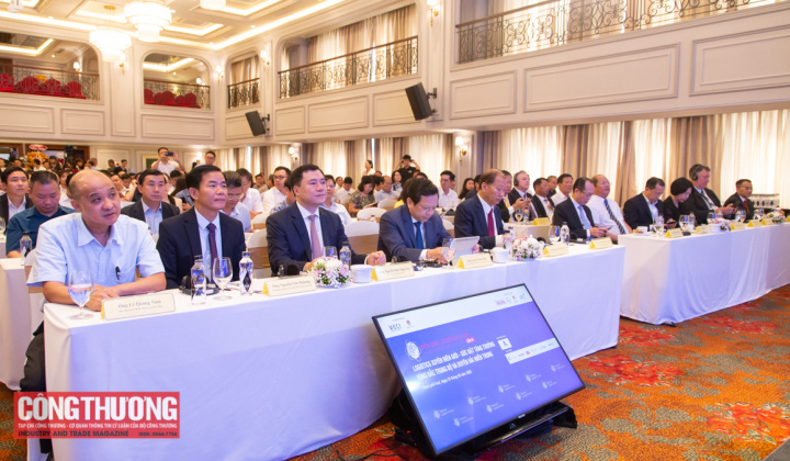 Thứ trưởng Nguyễn Sinh Nhật Tân dự Diễn đàn Logistics Vùng 2025