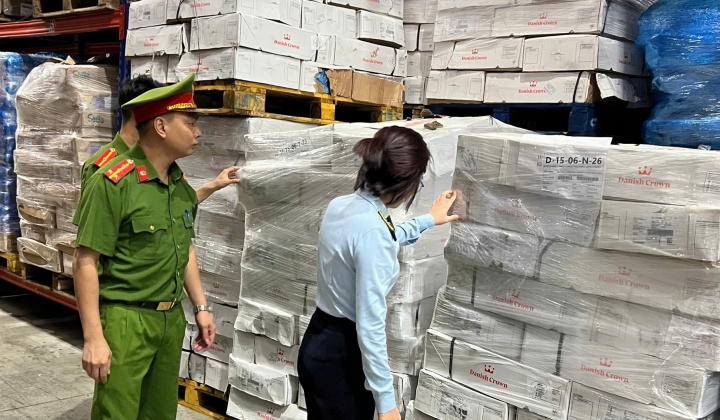 Đẩy mạnh cao điểm kiểm tra, xử lý hàng giả, hàng nhập lậu dịp Tết Trung thu tại Hà Nội