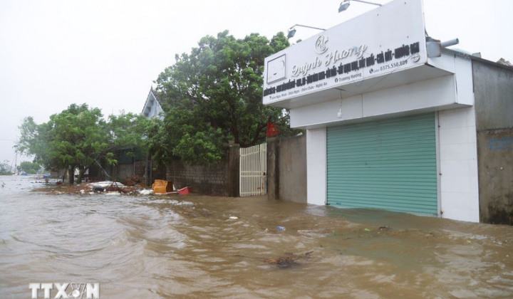 Tập trung khắc phục hậu quả bão số 5 và ứng phó mưa lũ sau bão