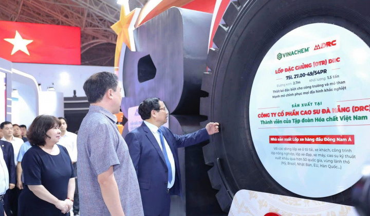Lốp đặc chủng DRC góp mặt tại Triển lãm 80 năm ngành Công Thương