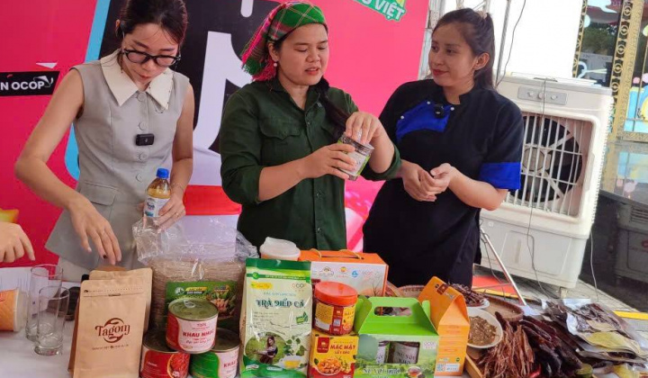 Cao Bằng tăng cường quảng bá sản phẩm OCOP: Từ điểm giới thiệu địa phương đến thị trường quốc tế