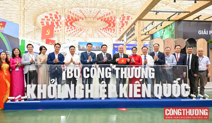 Dấu ấn doanh nghiệp "Khởi nghiệp kiến quốc" tại Triển lãm thành tựu đất nước