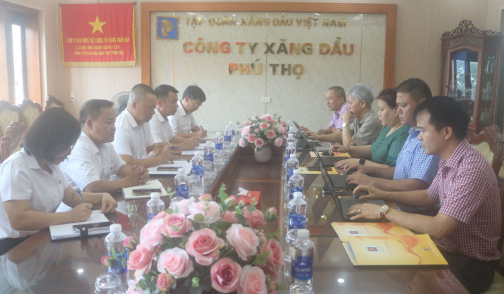 Tổng Công ty hóa dầu Petrolimex triển khai phối hợp thị trường, chính sách bán hàng tại Công ty Xăng dầu Phú Thọ