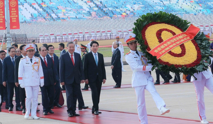 Kỷ niệm 80 năm Quốc khánh: Lãnh đạo Đảng, Nhà nước vào Lăng viếng Chủ tịch Hồ Chí Minh
