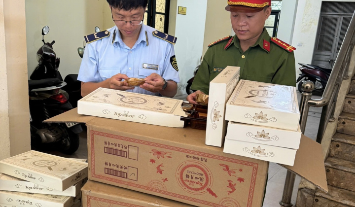 Đội Quản lý thị trường số 5 xử phạt hơn 150 triệu đồng vi phạm thực phẩm, đồ chơi trẻ em mùa Trung thu