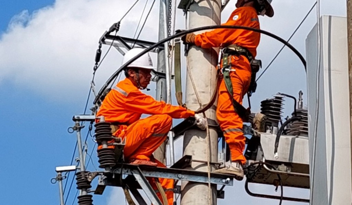 Sai sót hóa đơn tiền điện chủ yếu ở đơn vị tư nhân, EVNNPC khuyến cáo khách hàng