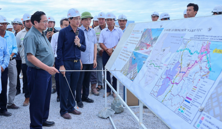 Phấn đấu đưa Quảng Trị trở thành trung tâm năng lượng, du lịch, nông nghiệp của cả nước