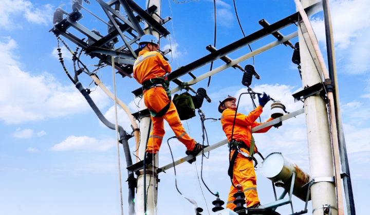 Điện lực Quảng Ninh đảm bảo cấp điện dịp Tết Nguyên đán Bính Ngọ năm 2026