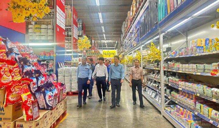 Kiểm tra công tác chuẩn bị nguồn cung, bình ổn thị trường tại Đắk Lắk