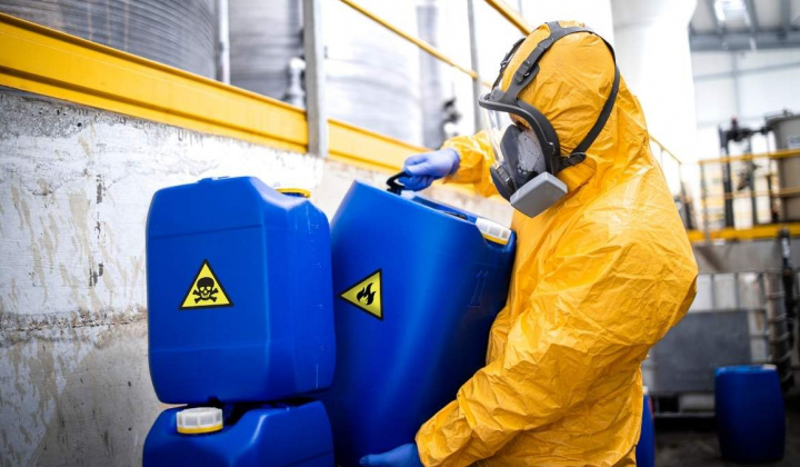 Quy định chi tiết quản lý hoạt động hóa chất và hóa chất nguy hiểm trong sản phẩm, hàng hóa