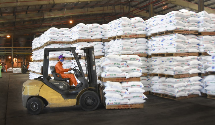 Phối hợp triển khai thực hiện thủ tục hành chính trong lĩnh vực hóa chất