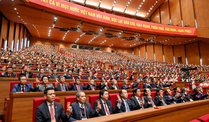 100% đại biểu biểu quyết thông qua Nghị quyết Đại hội đại biểu toàn quốc lần thứ XIV của Đảng