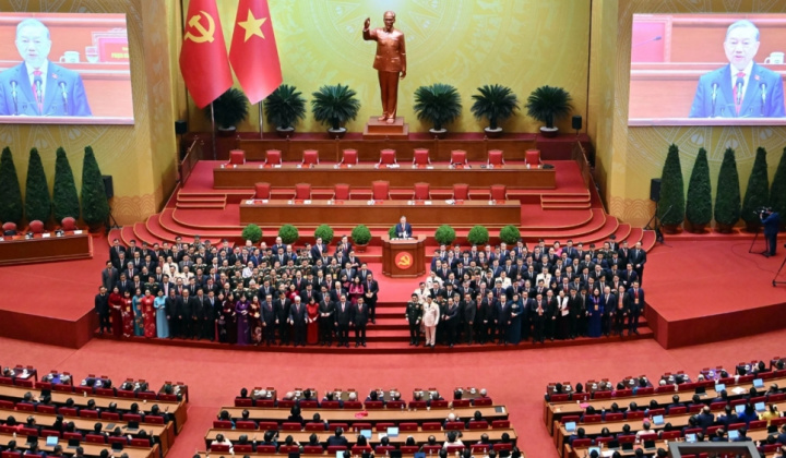 Chỉ thị của Bộ Chính trị: Quán triệt, tuyên truyền và triển khai thực hiện Nghị quyết Đại hội XIV của Đảng