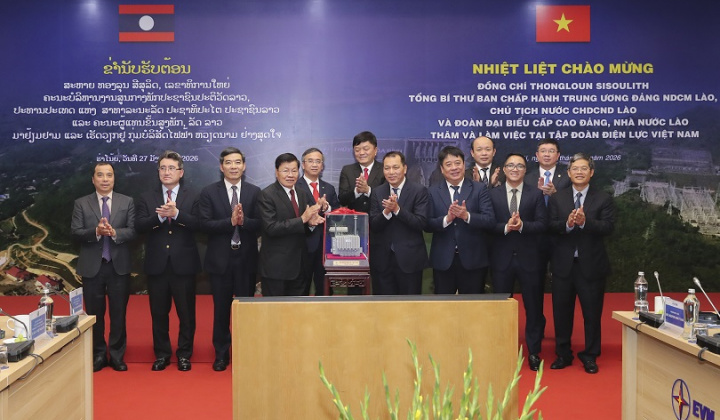 Đoàn đại biểu cấp cao Lào thăm Tập đoàn Điện lực Việt Nam