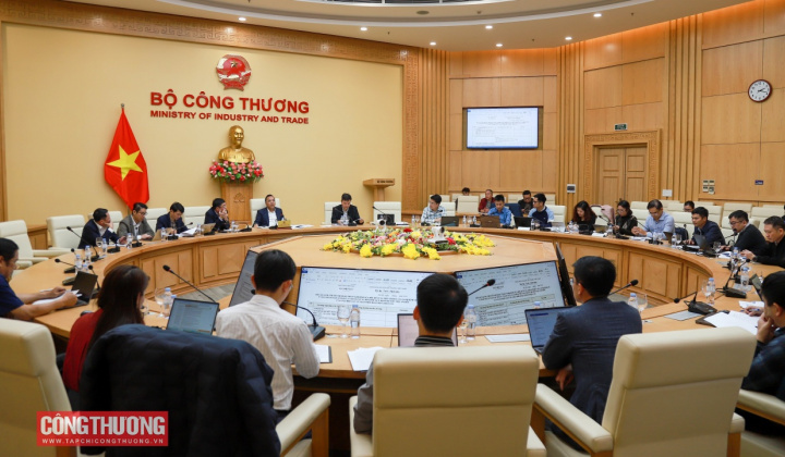 Đẩy mạnh cải cách thủ tục hành chính trong quản lý cấp phép hoạt động điện lực