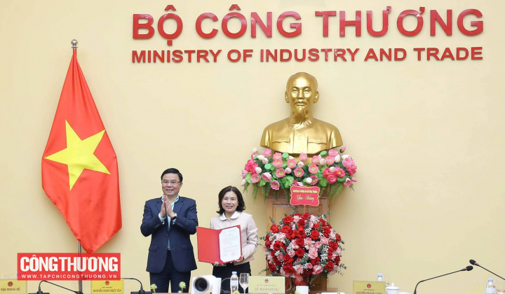 Bộ Công Thương tổ chức trao quyết định bổ nhiệm Tổng biên tập Tạp chí Công Thương