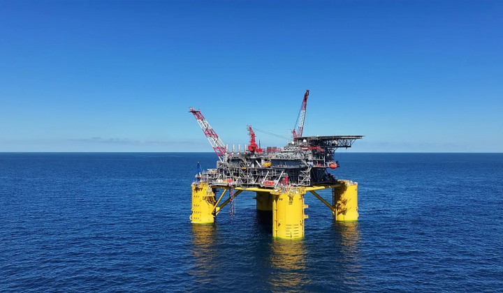 Giá xăng dầu hôm nay 29/1: Tồn kho dầu thô tại Mỹ giảm mạnh