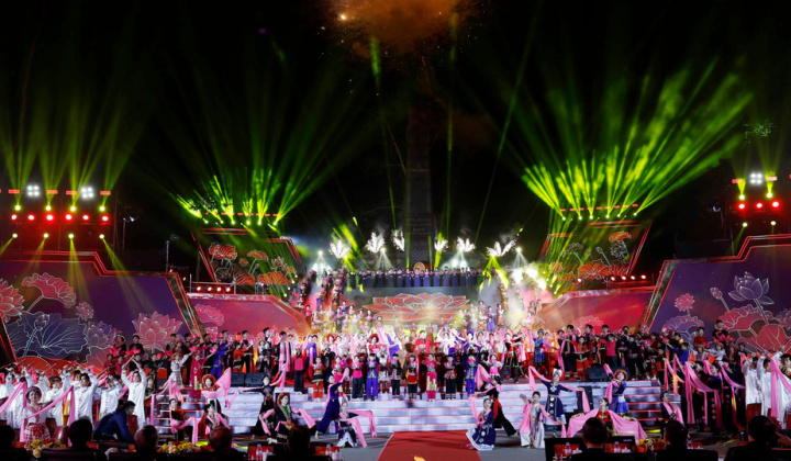 Lãnh đạo Đảng, Nhà nước dự Lễ kỷ niệm 85 năm Ngày Bác Hồ về nước trực tiếp lãnh đạo cách mạng Việt Nam