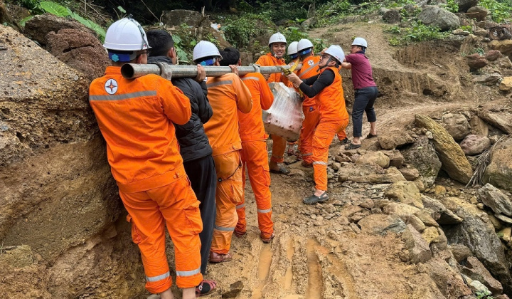 Tập đoàn Điện lực Việt Nam xóa “vùng lõm” điện, sóng tại 129 thôn, bản