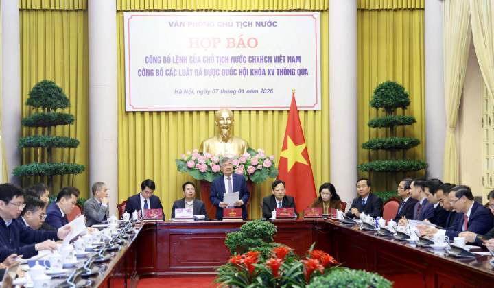 Công bố Lệnh của Chủ tịch nước về nhiều luật mới liên quan đến giáo dục, báo chí