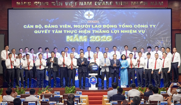 Tổng công ty Điện lực TPHCM tiếp tục duy trì vị trí dẫn đầu trong năm 2025