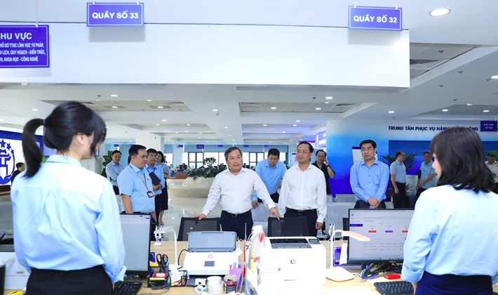 Luật Thủ đô 2026: Hà Nội mạnh tay cắt giảm thủ tục, giảm gánh nặng cho doanh nghiệp