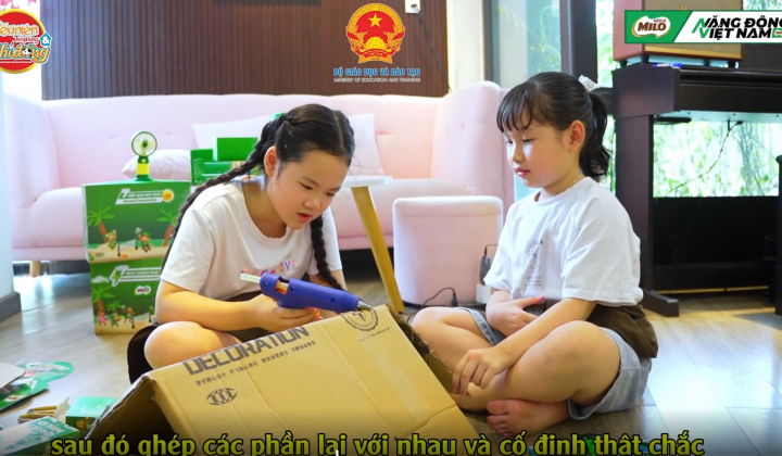 Học sinh lan tỏa lối sống xanh từ phân loại vỏ hộp giấy