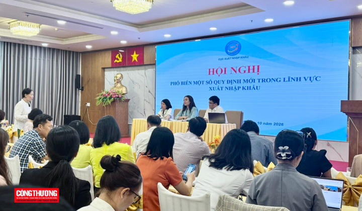 Kiên quyết tháo gỡ các “điểm nghẽn” pháp lý trong lĩnh vực xuất nhập khẩu