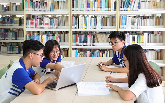 Nâng cao năng lực sử dụng trí tuệ nhân tạo tạo sinh cho sinh viên đại học: Thực trạng và giải pháp